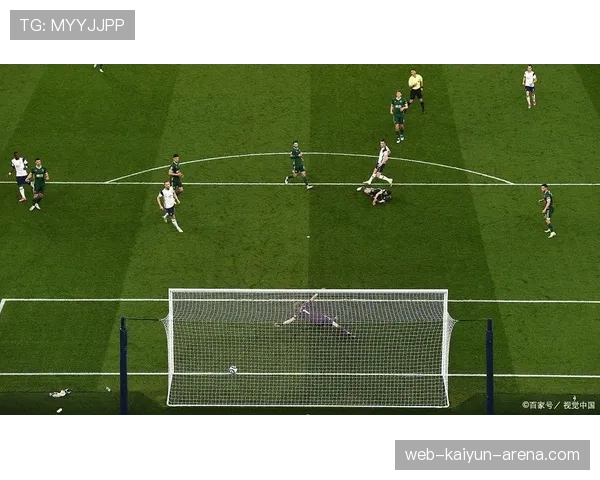 越位判定的核心条件：位置、参与进攻与裁判的判断标准